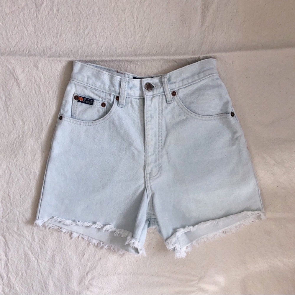 90s vintage high waisted jean shorts